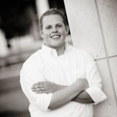 Daniel Davis.jpg